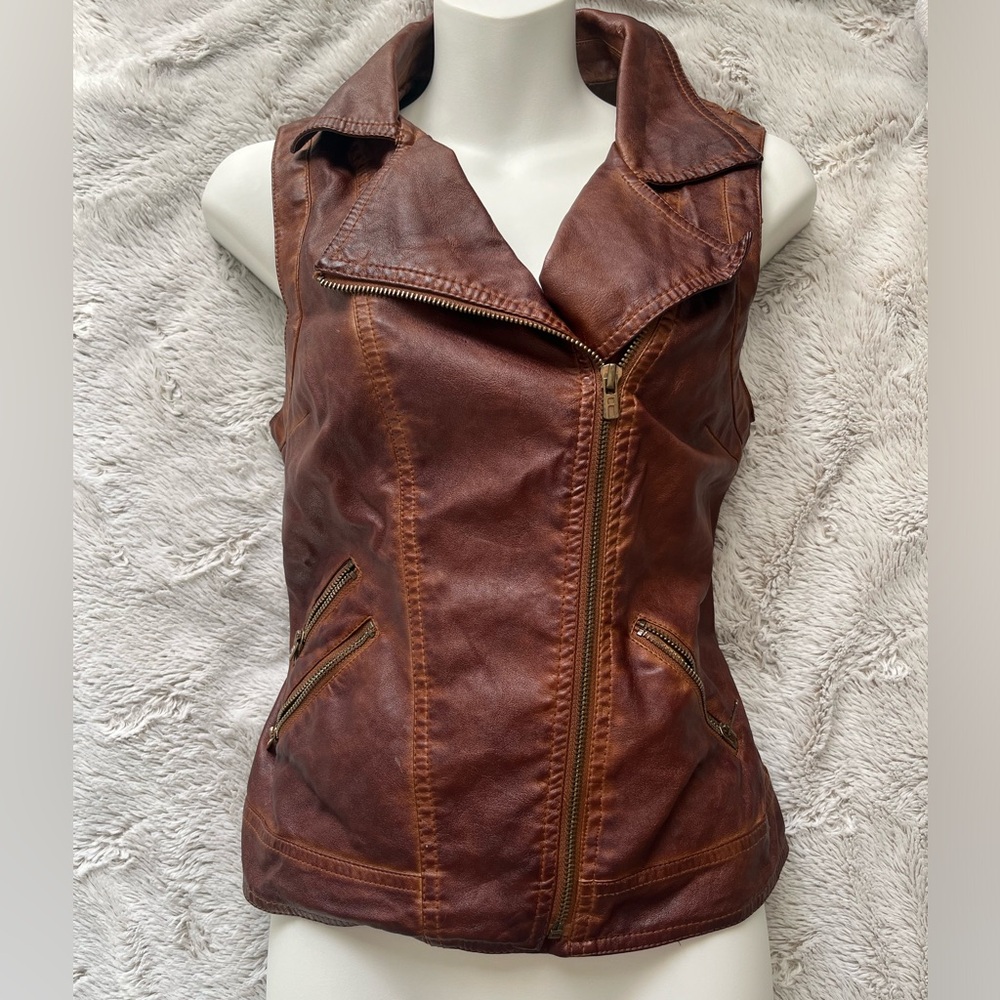 BUFFALO brown feaux leather vest with zippers